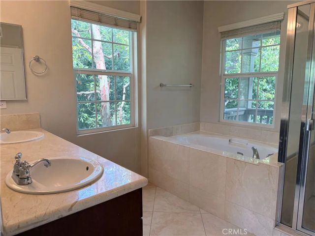 15231 Calverton, Tustin, CA 92782
