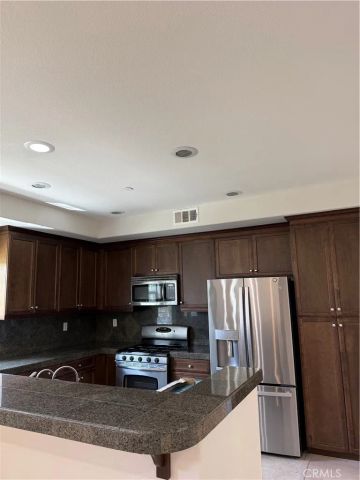 15231 Calverton, Tustin, CA 92782