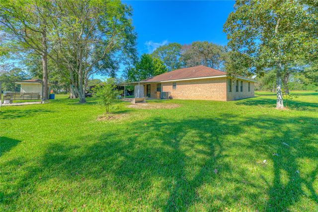 438 Bird Road, Livingston, TX 77351