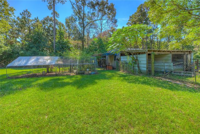 438 Bird Road, Livingston, TX 77351