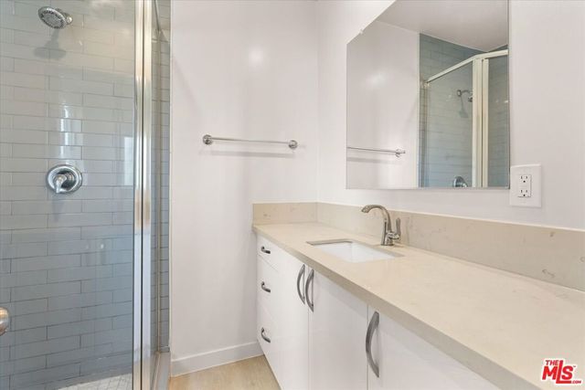 9910 S Village Drive, Inglewood, CA 90305