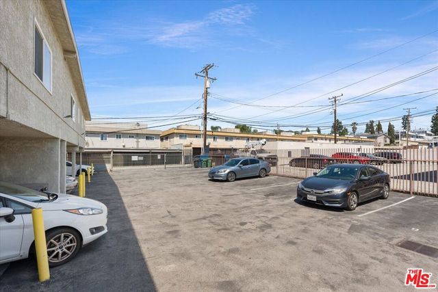 9910 S Village Drive, Inglewood, CA 90305