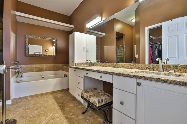 5607 Carolina Way, Burlington, KY 41005