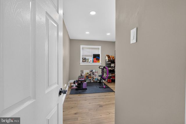 1118 TRIBBETT AVE, Sharon Hill, PA 19079