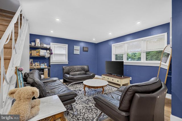 1118 TRIBBETT AVE, Sharon Hill, PA 19079