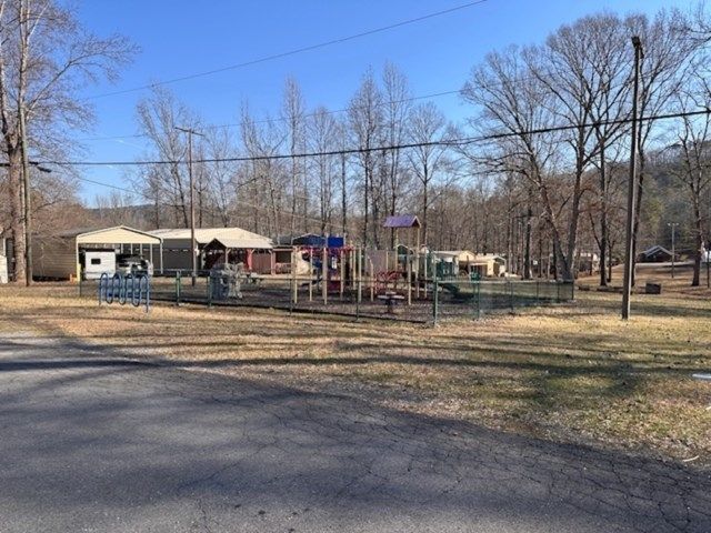 1884 Finale Street, Talking Rock, GA 30175