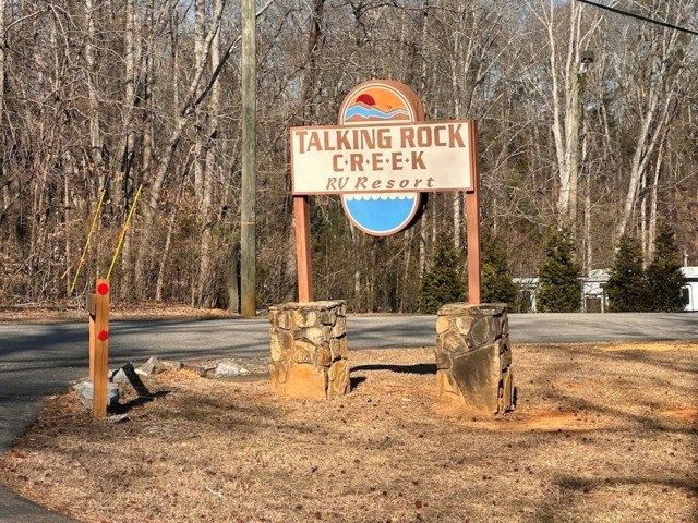 1884 Finale Street, Talking Rock, GA 30175