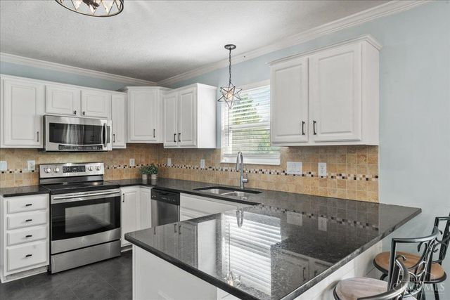7985 Misty Shore Drive, West Chester, OH 45069