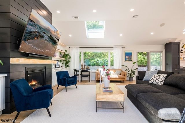 244 Highland Ave, Montclair Twp., NJ 07043