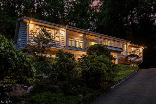 244 Highland Ave, Montclair Twp., NJ 07043