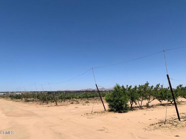 24055 Ottawa Road, Apple Valley, CA 92307