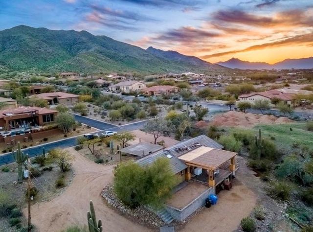 1750 W Pearce Road, Phoenix, AZ 85041