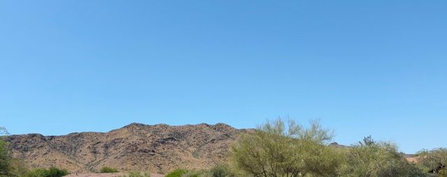1750 W Pearce Road, Phoenix, AZ 85041