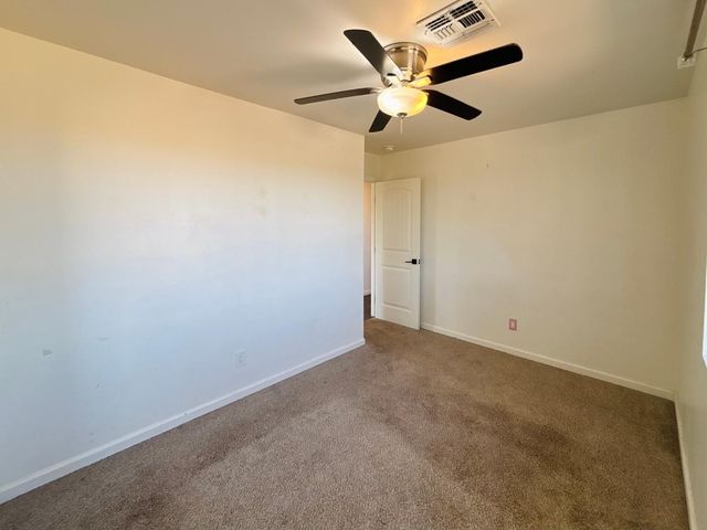 1750 W Pearce Road, Phoenix, AZ 85041
