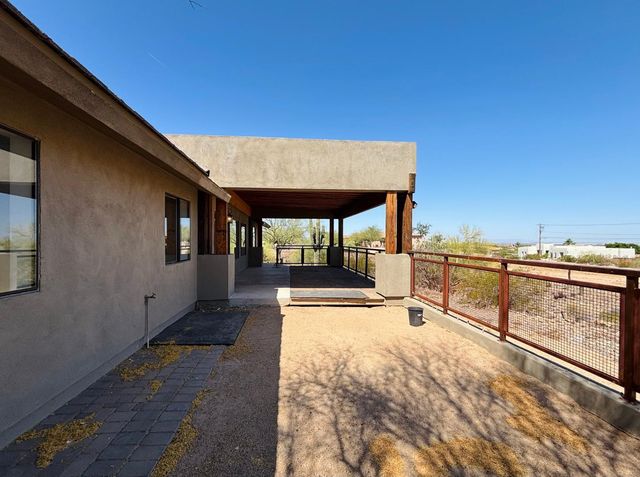 1750 W Pearce Road, Phoenix, AZ 85041