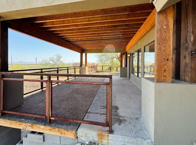 1750 W Pearce Road, Phoenix, AZ 85041