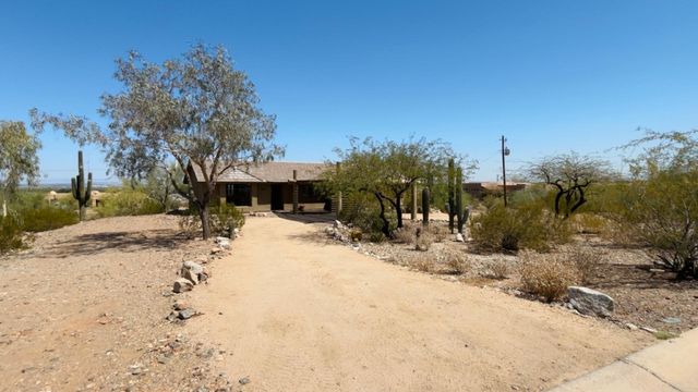1750 W Pearce Road, Phoenix, AZ 85041