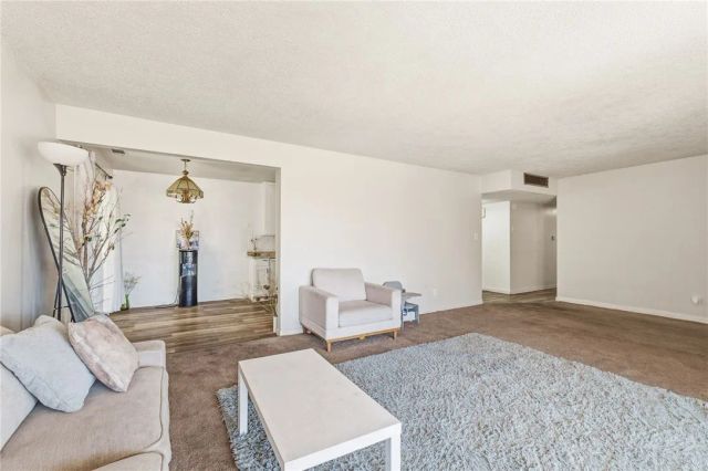 1104 Bigger St, Barstow, CA 92311