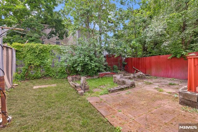 96-98 11th Street, Newark, NJ 07107