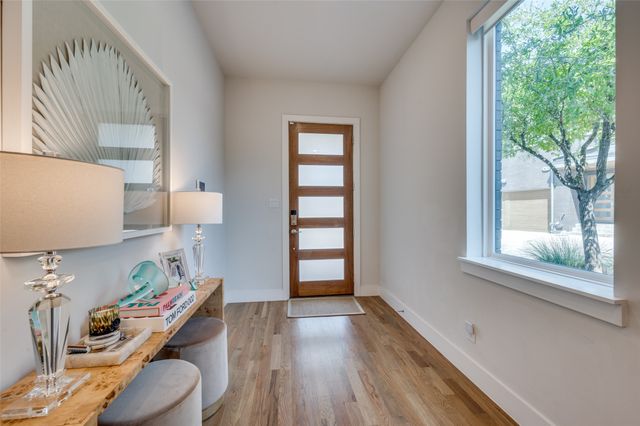 9142 Prado Lane, Dallas, TX 75220