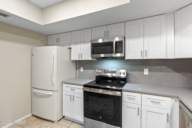 4281 N River Grove Cir Apt 118, Tucson, AZ 85719