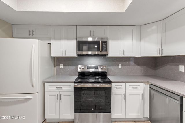 4281 N River Grove Cir Apt 118, Tucson, AZ 85719