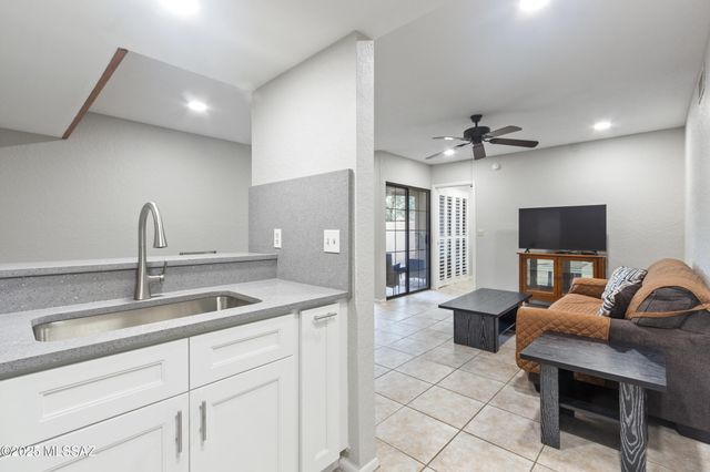 4281 N River Grove Cir Apt 118, Tucson, AZ 85719