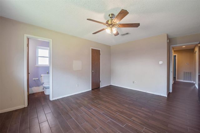 504 Raymond Street, La Marque, TX 77568