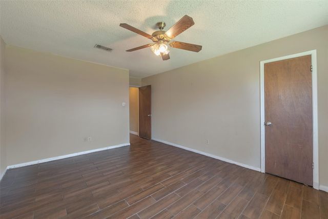 504 Raymond Street, La Marque, TX 77568