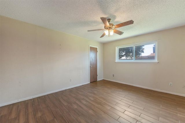 504 Raymond Street, La Marque, TX 77568