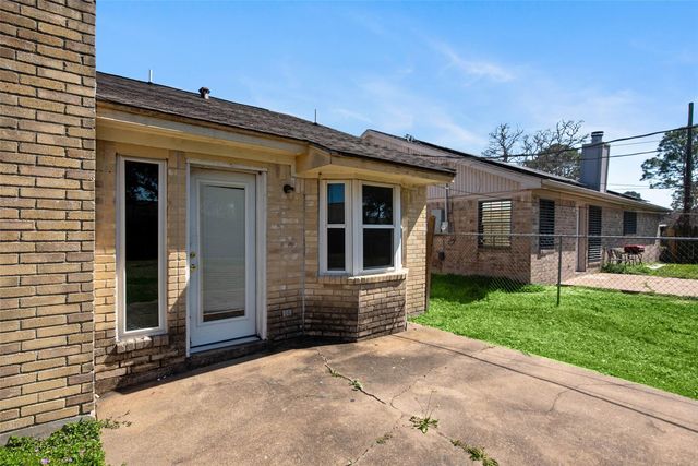 504 Raymond Street, La Marque, TX 77568