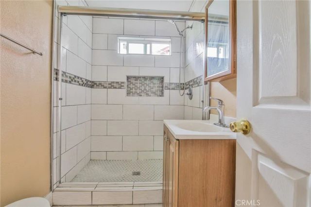 8217 Broadway Street, Los Angeles, CA 90003