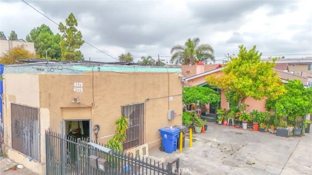 8217 Broadway Street, Los Angeles, CA 90003