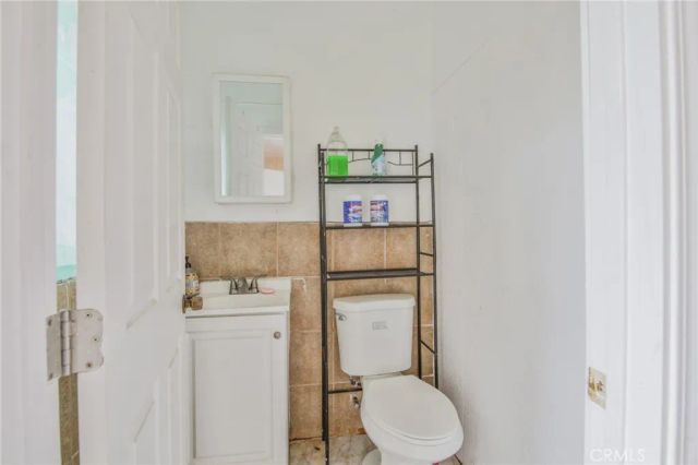 8217 Broadway Street, Los Angeles, CA 90003