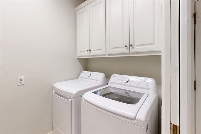 922 Grand Oaks Circle, College Station, TX 77840