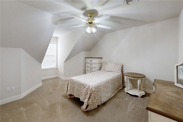 922 Grand Oaks Circle, College Station, TX 77840