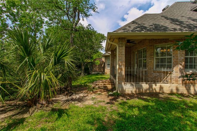 922 Grand Oaks Circle, College Station, TX 77840
