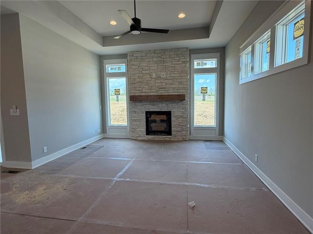 1612 SW Arbor Park Drive, Lee's Summit, MO 64082