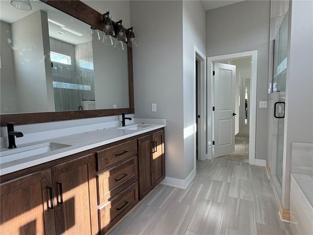 1612 SW Arbor Park Drive, Lee's Summit, MO 64082