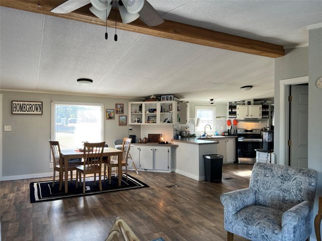 9060 County Road 309, Buffalo, TX 75831