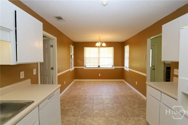 2352 Rowe Street, Hinesville, GA 31313