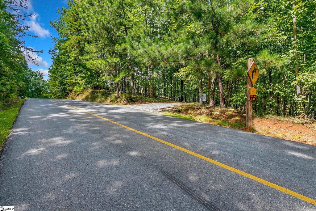521 S Point Boulevard, Sunset, SC 29685
