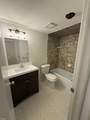 21761 Hillside Drive, Clinton Township, MI 48035