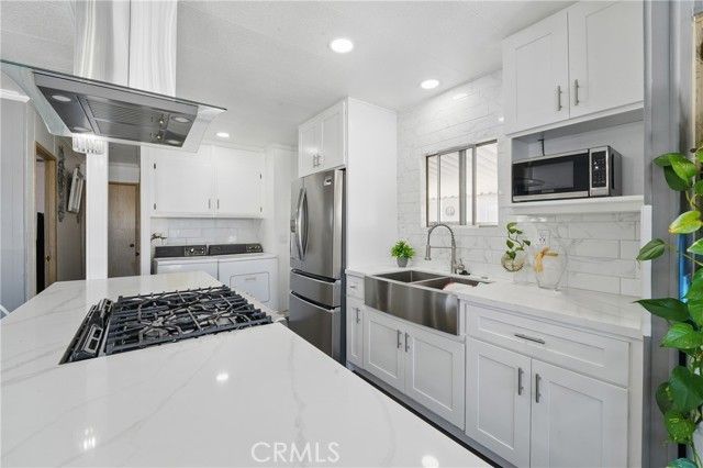 2205 W Acacia Avenue 139, Hemet, CA 92345