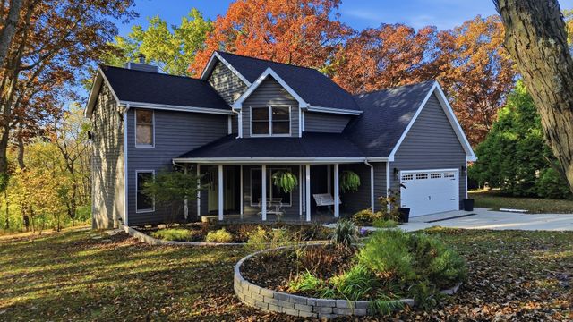 507 N Sangamon Lane, Dixon, IL 61021