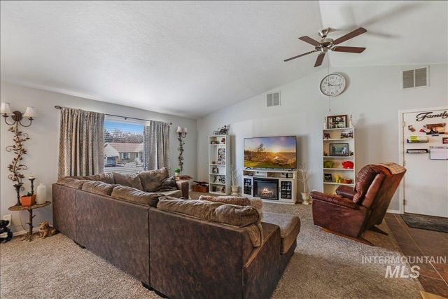 206 Diamond Drive, Kimberly, ID 83341