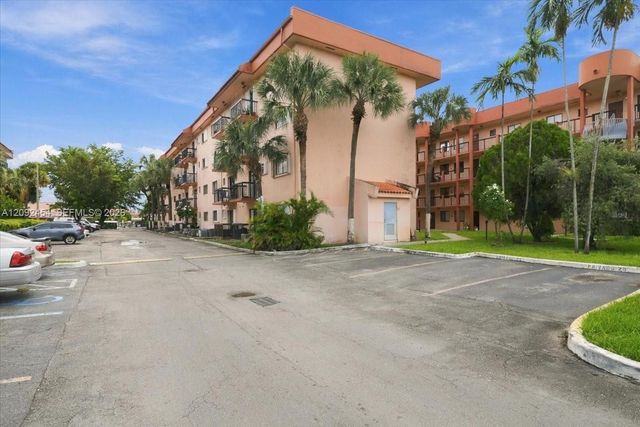5350 W 21st Court 202, Hialeah, FL 33016
