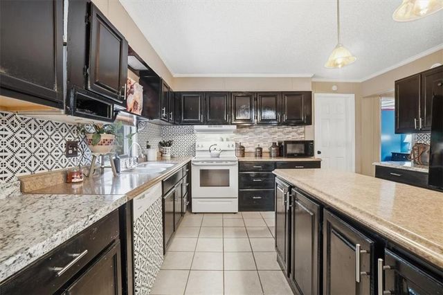 1209 Autumn Avenue, Winder, GA 30680