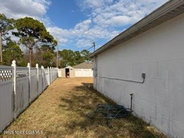 1979 Warton Avenue SE, Palm Bay, FL 32909