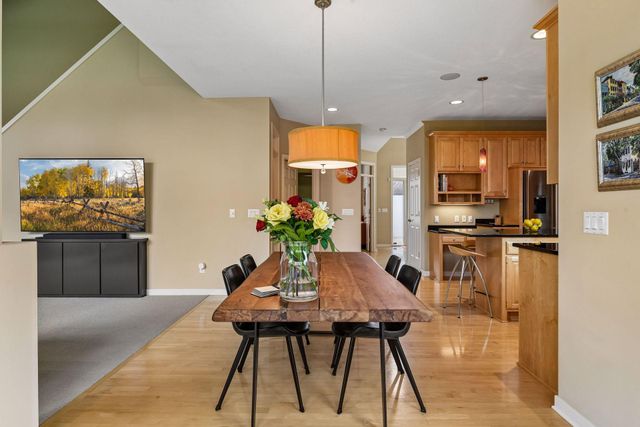 14478 Boulder Pointe Road, Eden Prairie, MN 55347